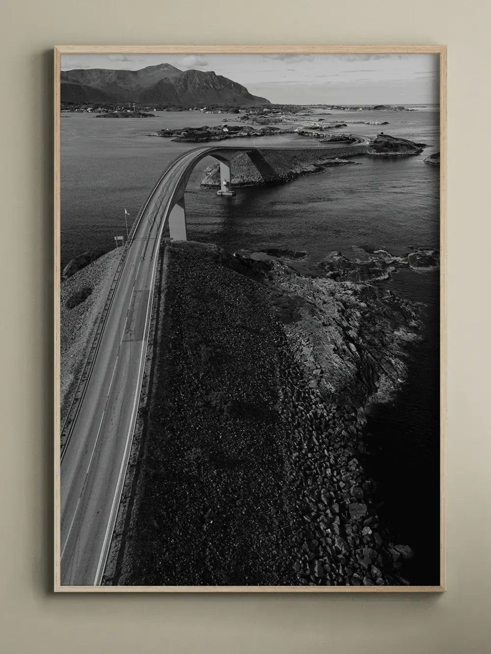 Atlantic Ocean Road schwarz-weiß, Norwegen Wandbild